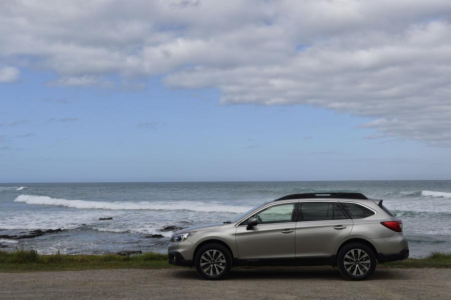 Subaru Outback 2015 года  (ZA) (фото 5 из 8)